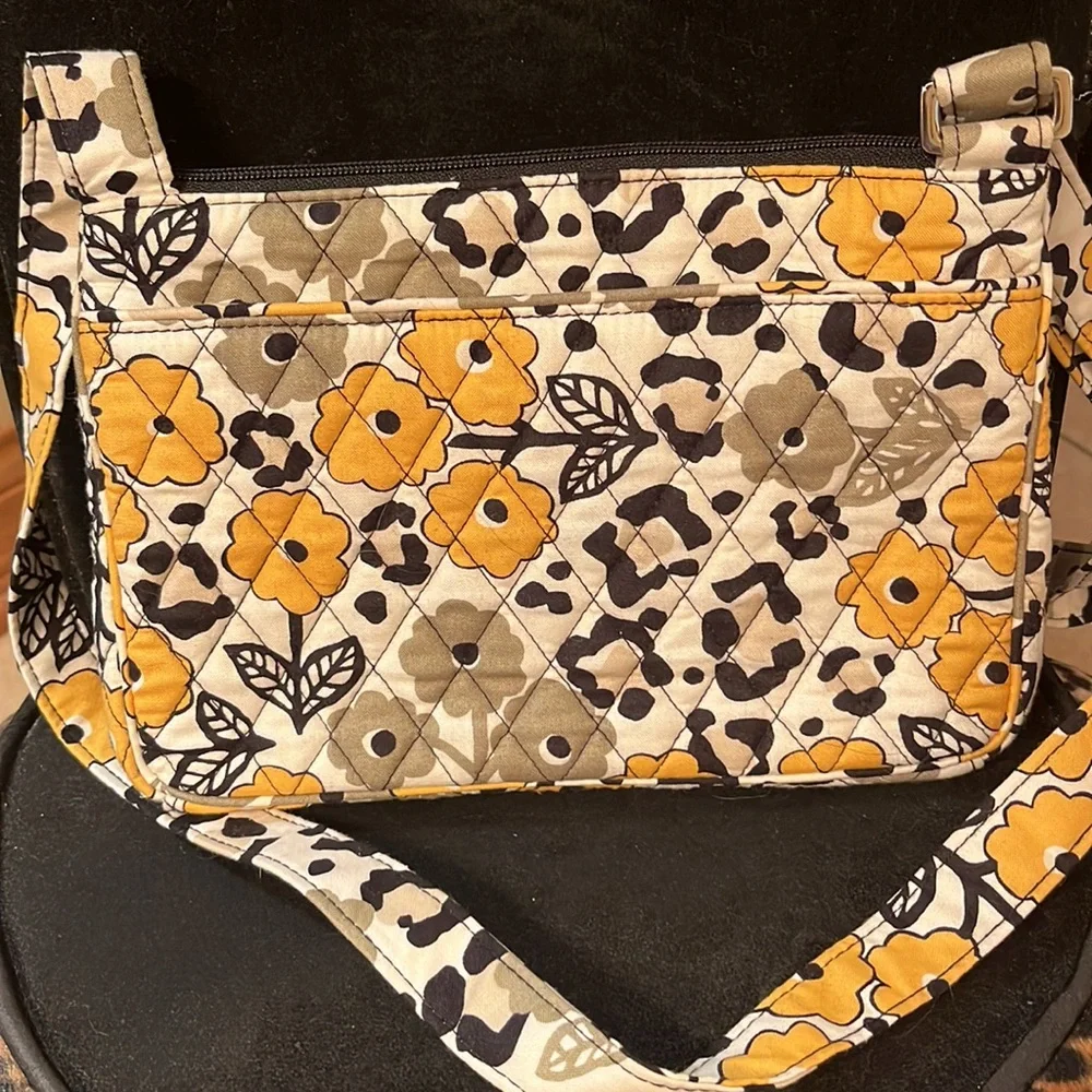 New Vera Bradley cross body purse!  Adorable! - Picture 4 of 6